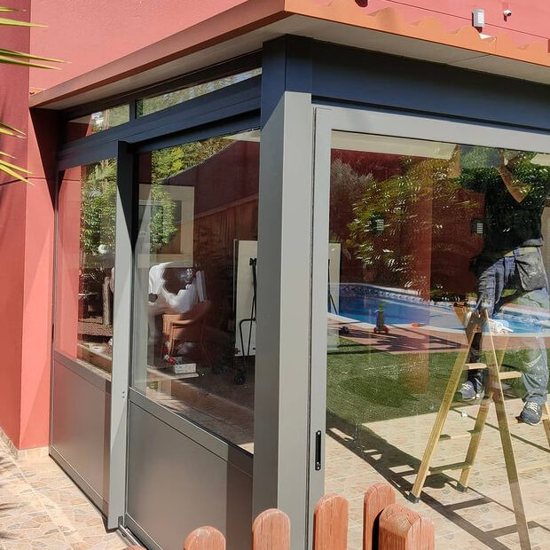 Aluminios Valverde – Ventanas de aluminio y PVC a la carta para profesionales